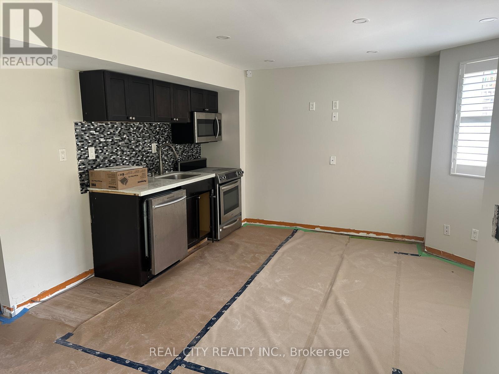 83 Estrella Crescent, Richmond Hill, Ontario  L4E 0S3 - Photo 15 - N12742760