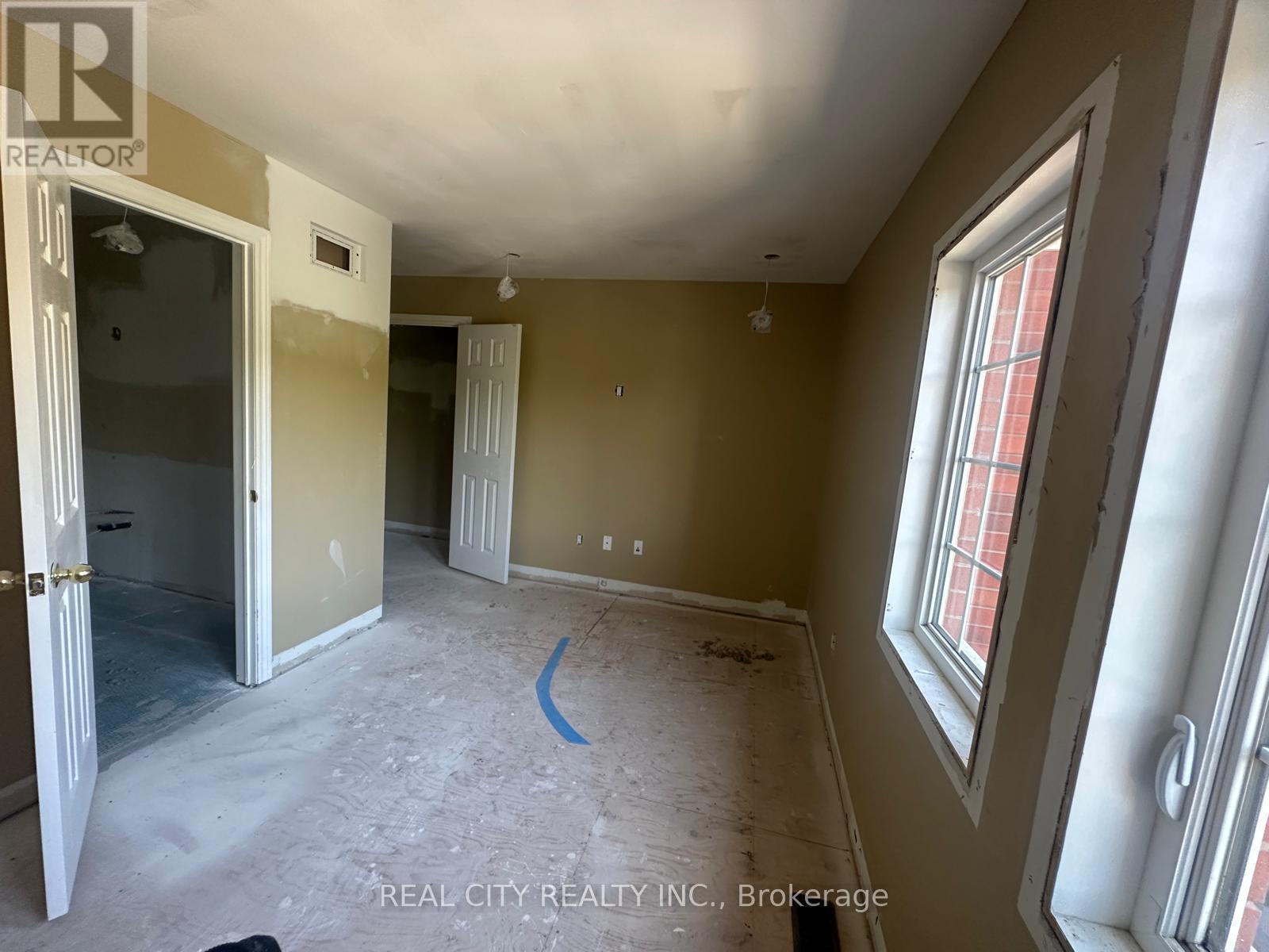 83 Estrella Crescent, Richmond Hill, Ontario  L4E 0S3 - Photo 18 - N12742760