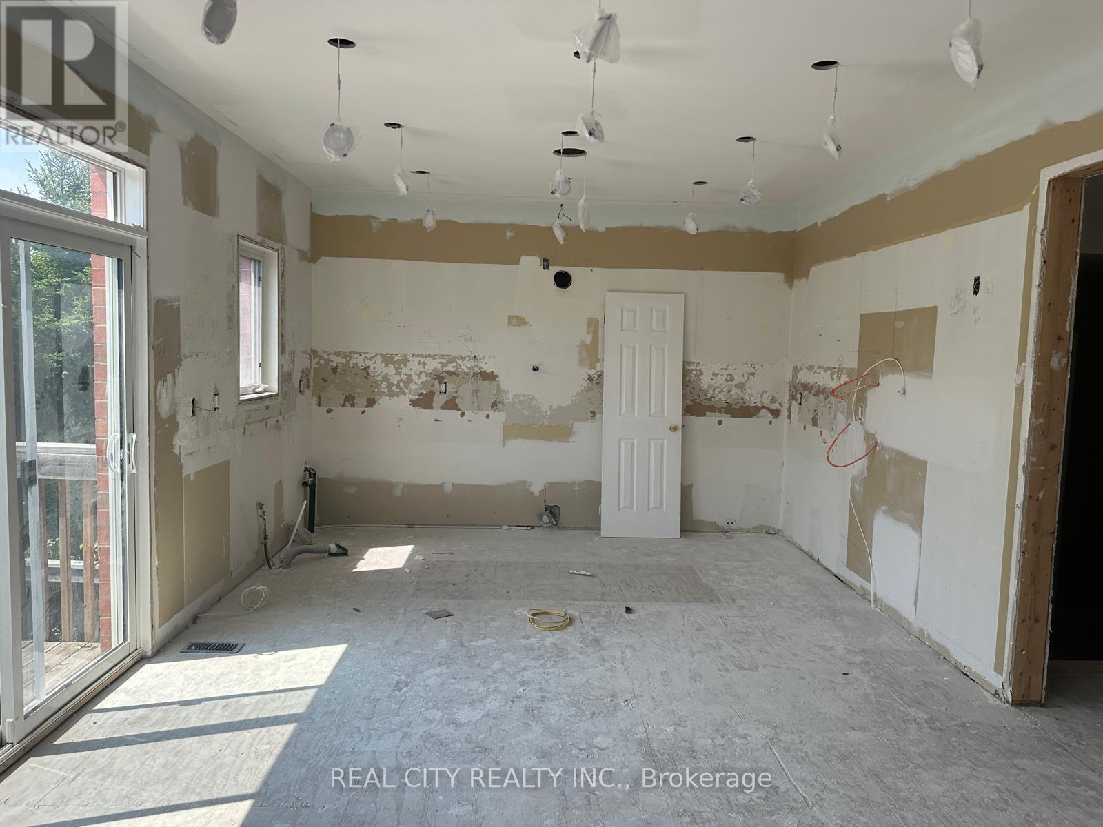 83 Estrella Crescent, Richmond Hill, Ontario  L4E 0S3 - Photo 23 - N12742760