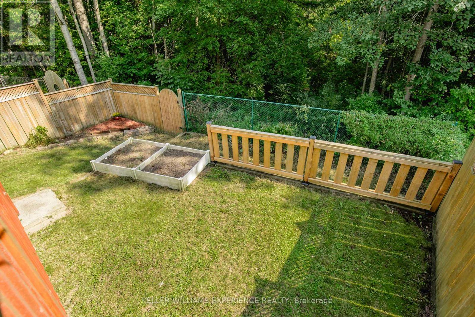 49 Burns Circle, Barrie (Letitia Heights), Ontario  L4N 5J8 - Photo 22 - S12742706