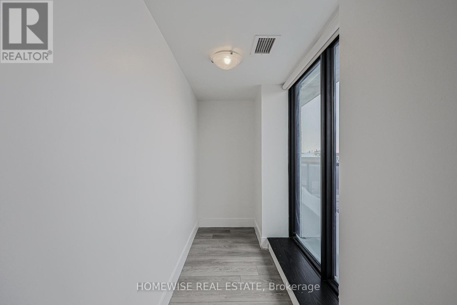 301 - 293 Viewmount Avenue, Toronto, Ontario  M6B 3H8 - Photo 18 - W12740308