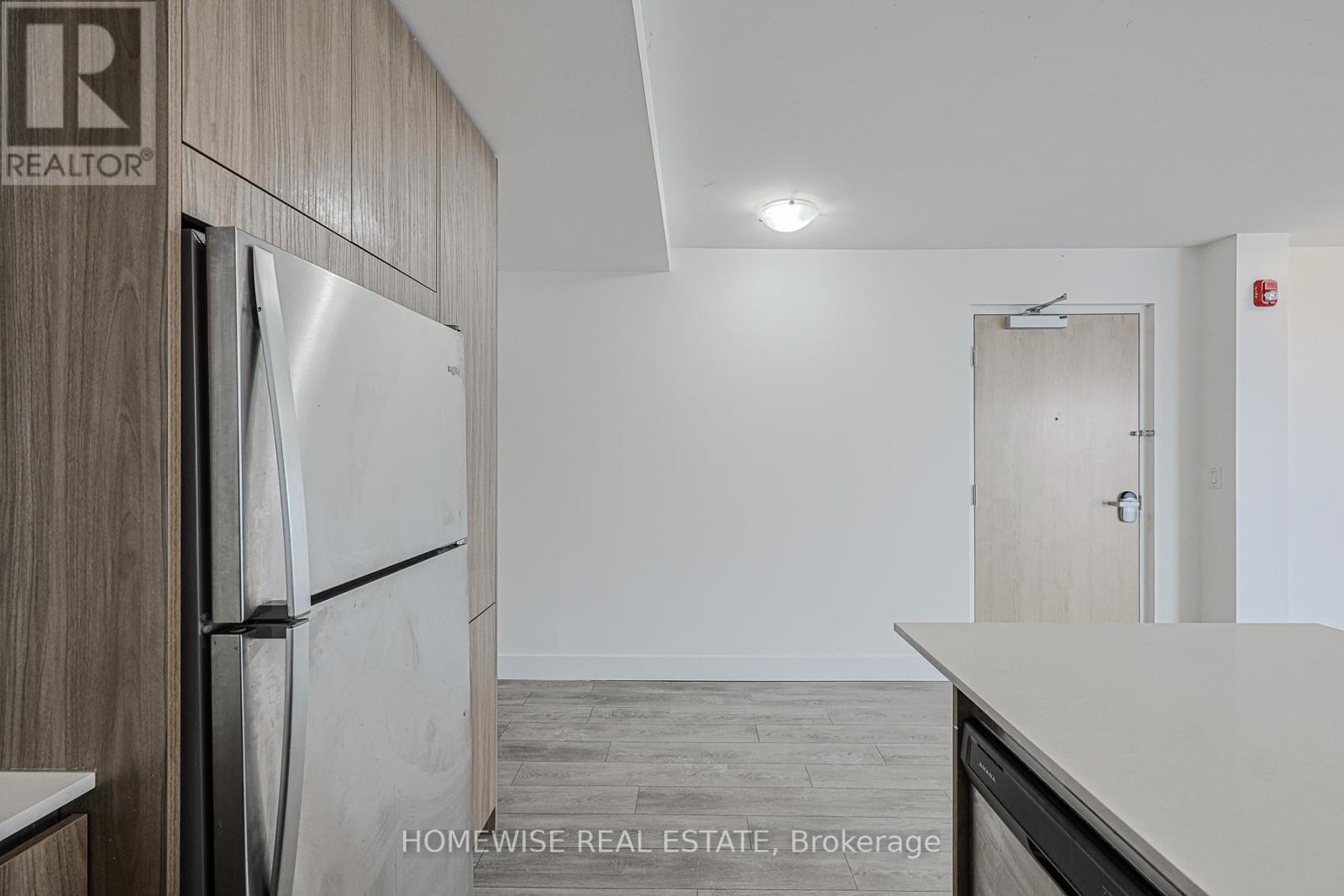 301 - 293 Viewmount Avenue, Toronto, Ontario  M6B 3H8 - Photo 9 - W12740308