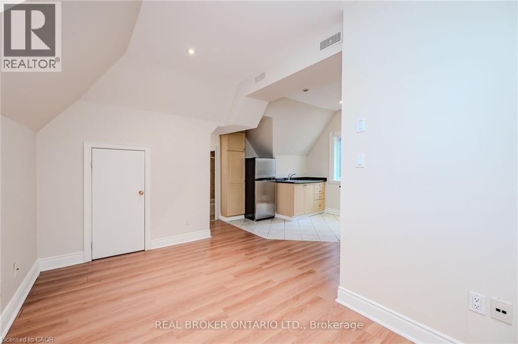 14 Forest Avenue Street S, Hamilton, Ontario L8P 3A8 - Photo 5 - 40801496