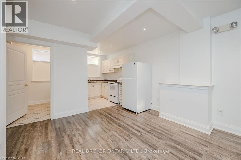 14 Forest Avenue Street S, Hamilton, Ontario L8P 3A8 - Photo 6 - 40801496