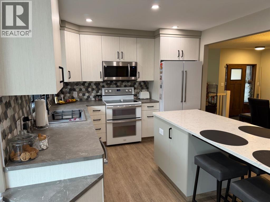 1813 Elm Road S, Lethbridge, Alberta  T1K 4X5 - Photo 8 - A2282810