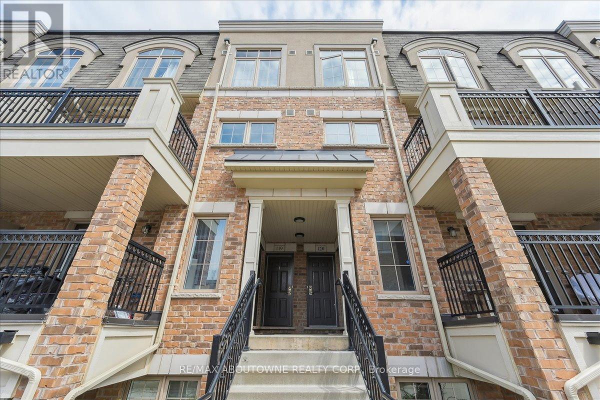 121 - 2441 Greenwich Road, Oakville, Ontario  L6M 0S3 - Photo 3 - W12742670