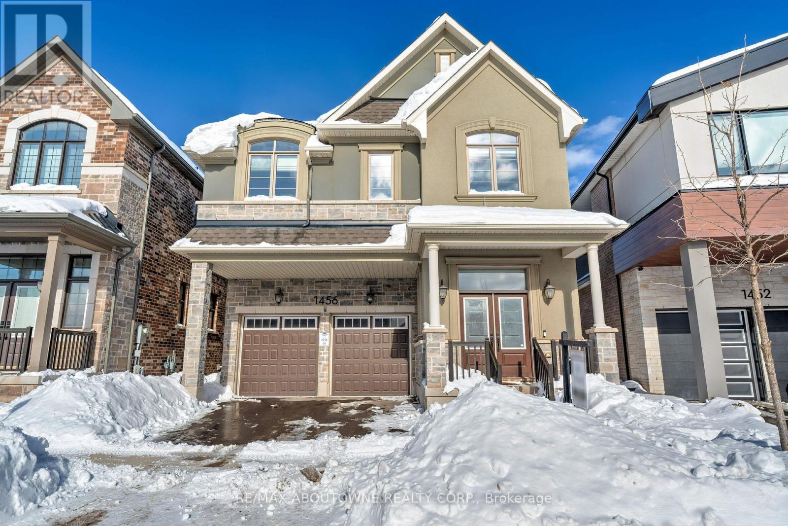 1456 FORD STRATHY CRESCENT, Oakville, Ontario