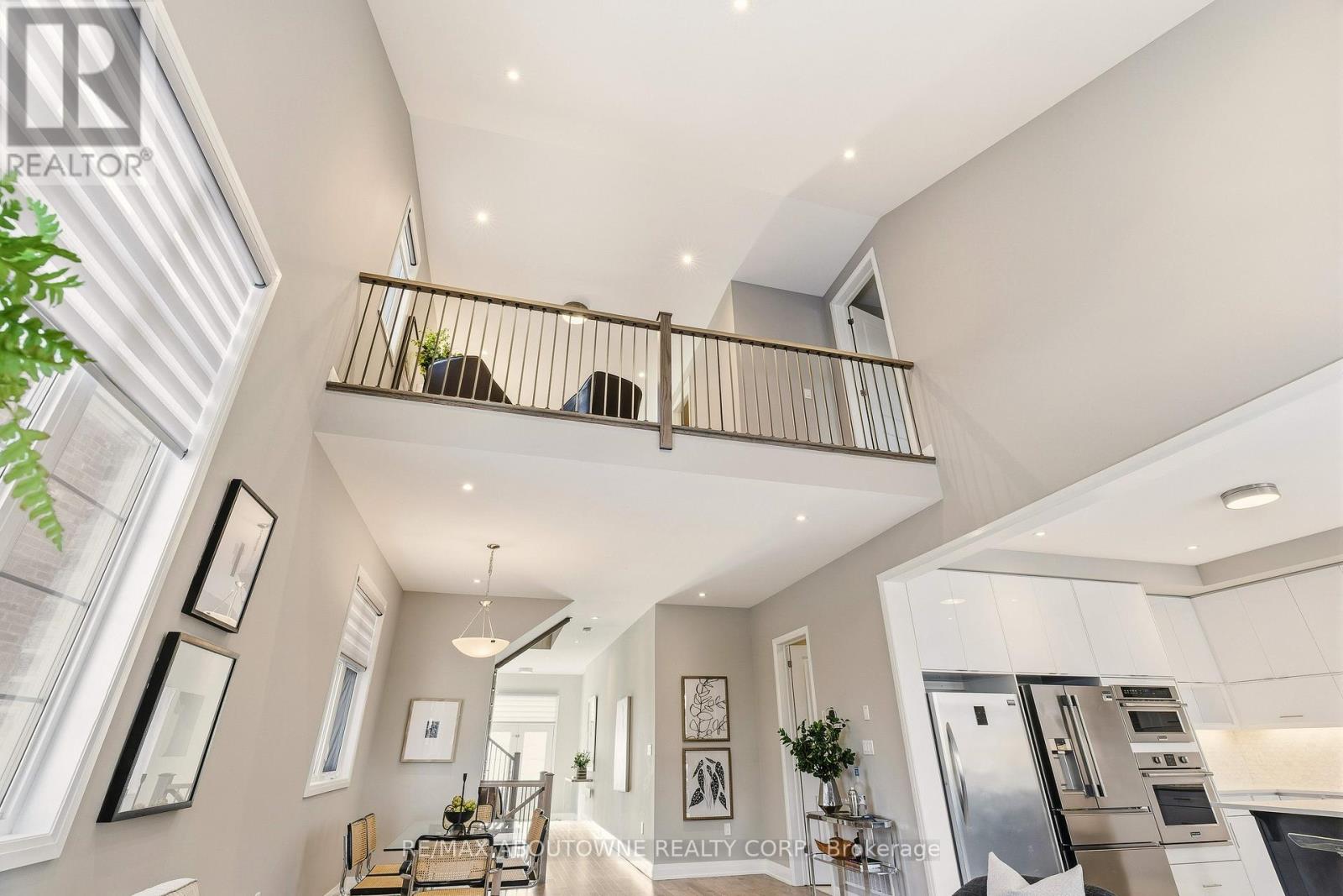 1456 Ford Strathy Crescent, Oakville, Ontario  L6H 3W9 - Photo 21 - W12742676