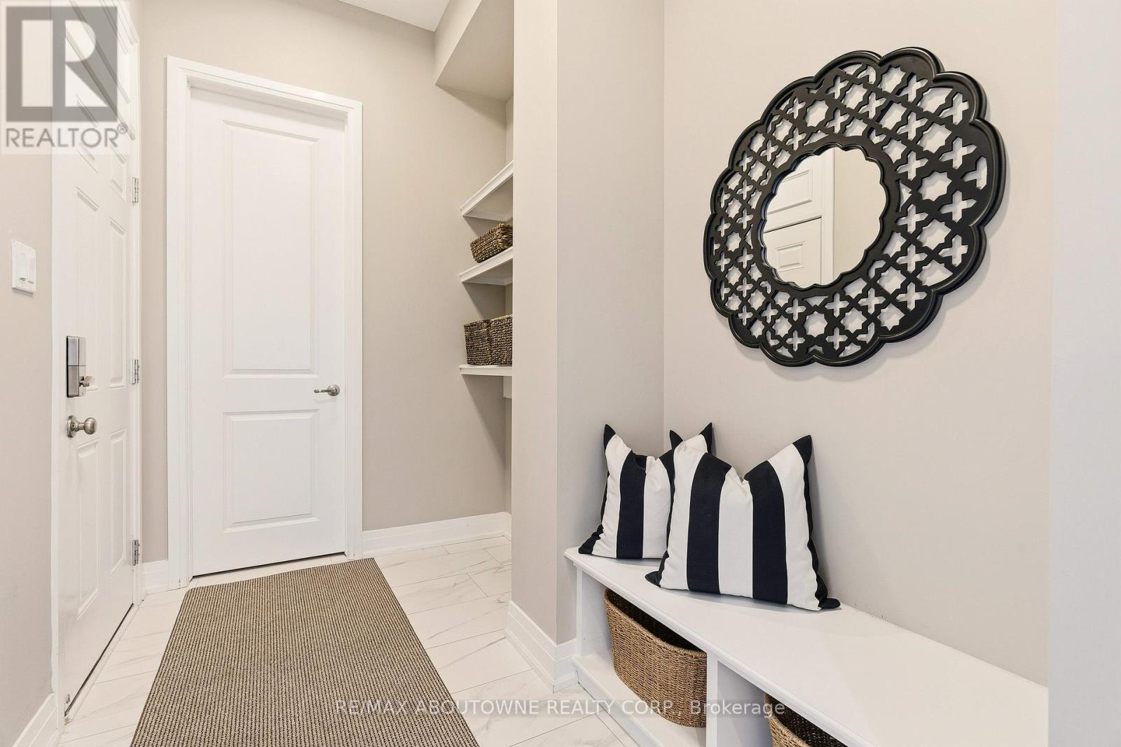 1456 Ford Strathy Crescent, Oakville, Ontario  L6H 3W9 - Photo 28 - W12742676