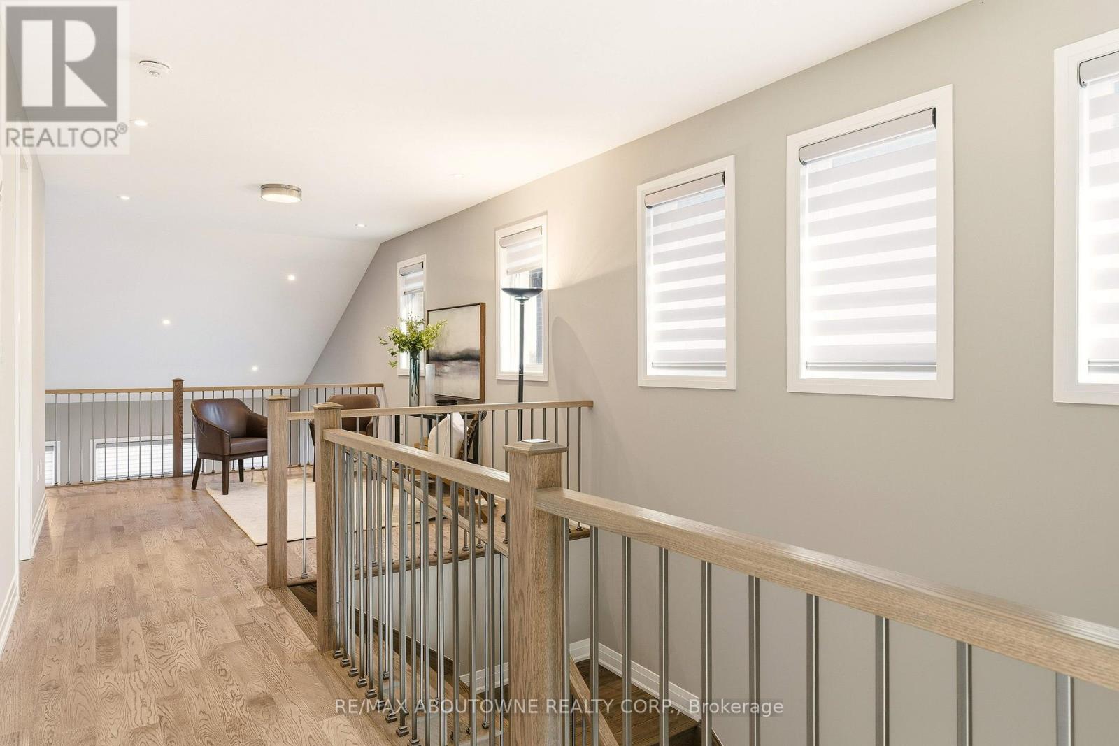 1456 Ford Strathy Crescent, Oakville, Ontario  L6H 3W9 - Photo 31 - W12742676