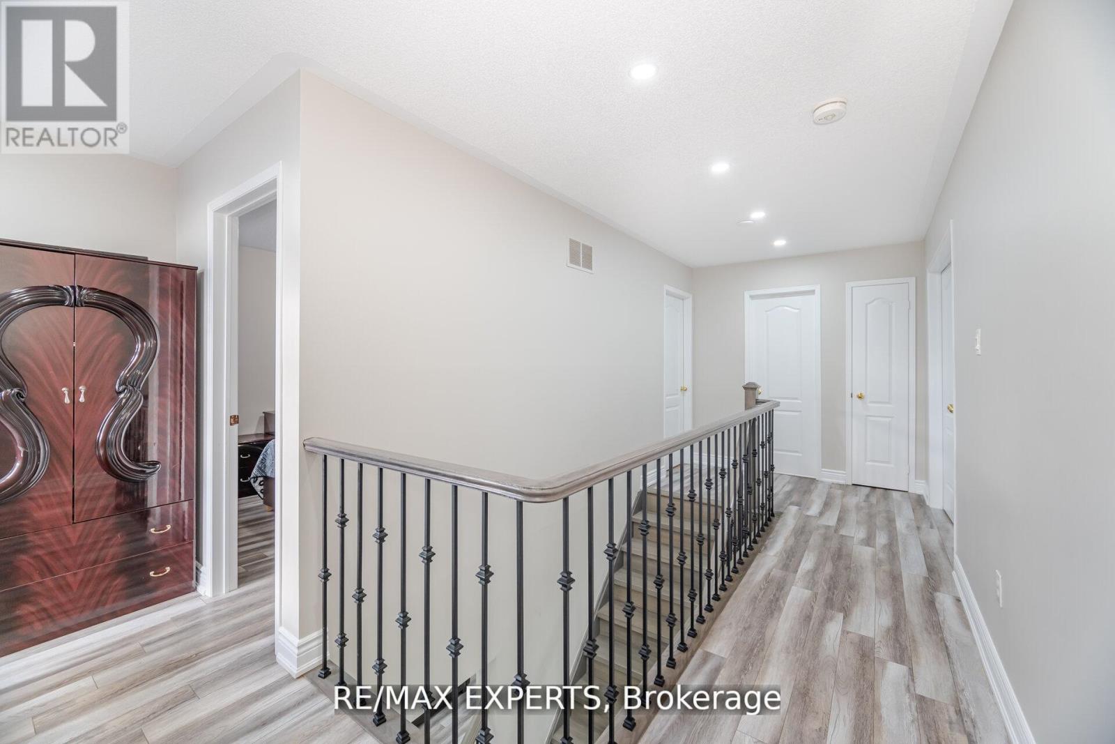 39 Robertson Davies Drive, Brampton, Ontario  L7A 1K3 - Photo 22 - W12742702