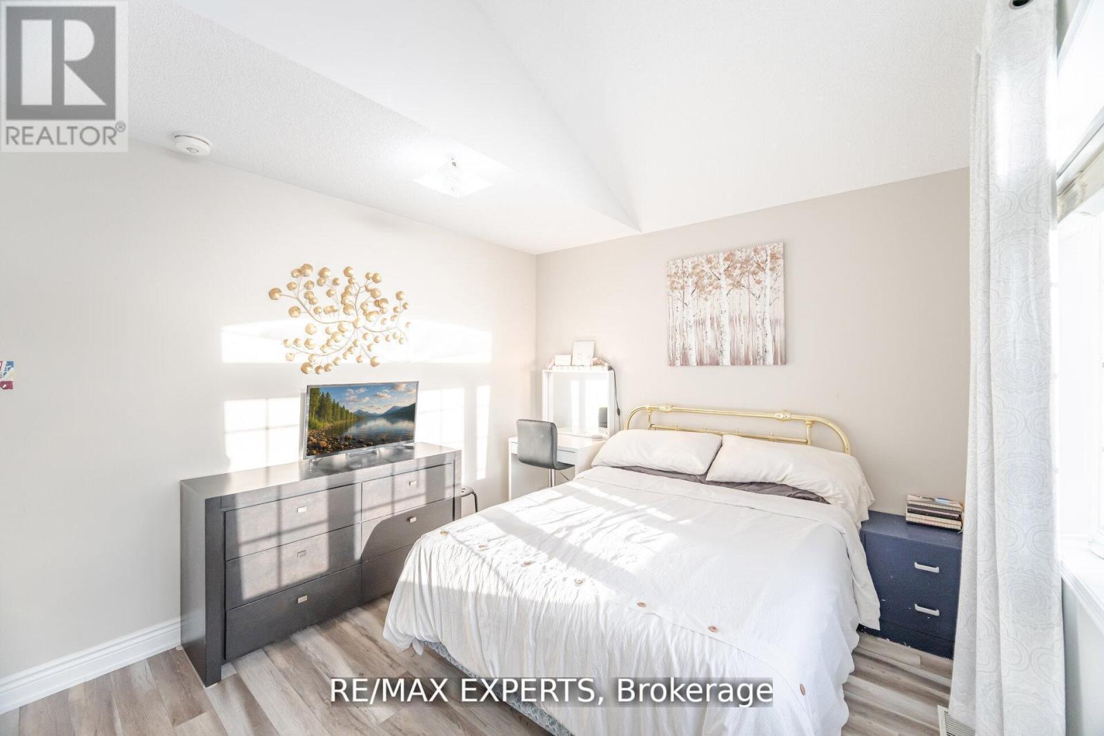 39 Robertson Davies Drive, Brampton, Ontario  L7A 1K3 - Photo 30 - W12742702