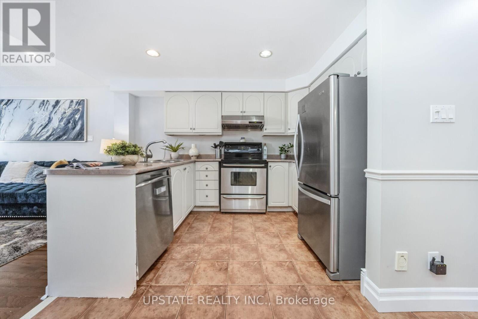 7311 Black Walnut Trail, Mississauga, Ontario  L5N 7M4 - Photo 10 - W12742746