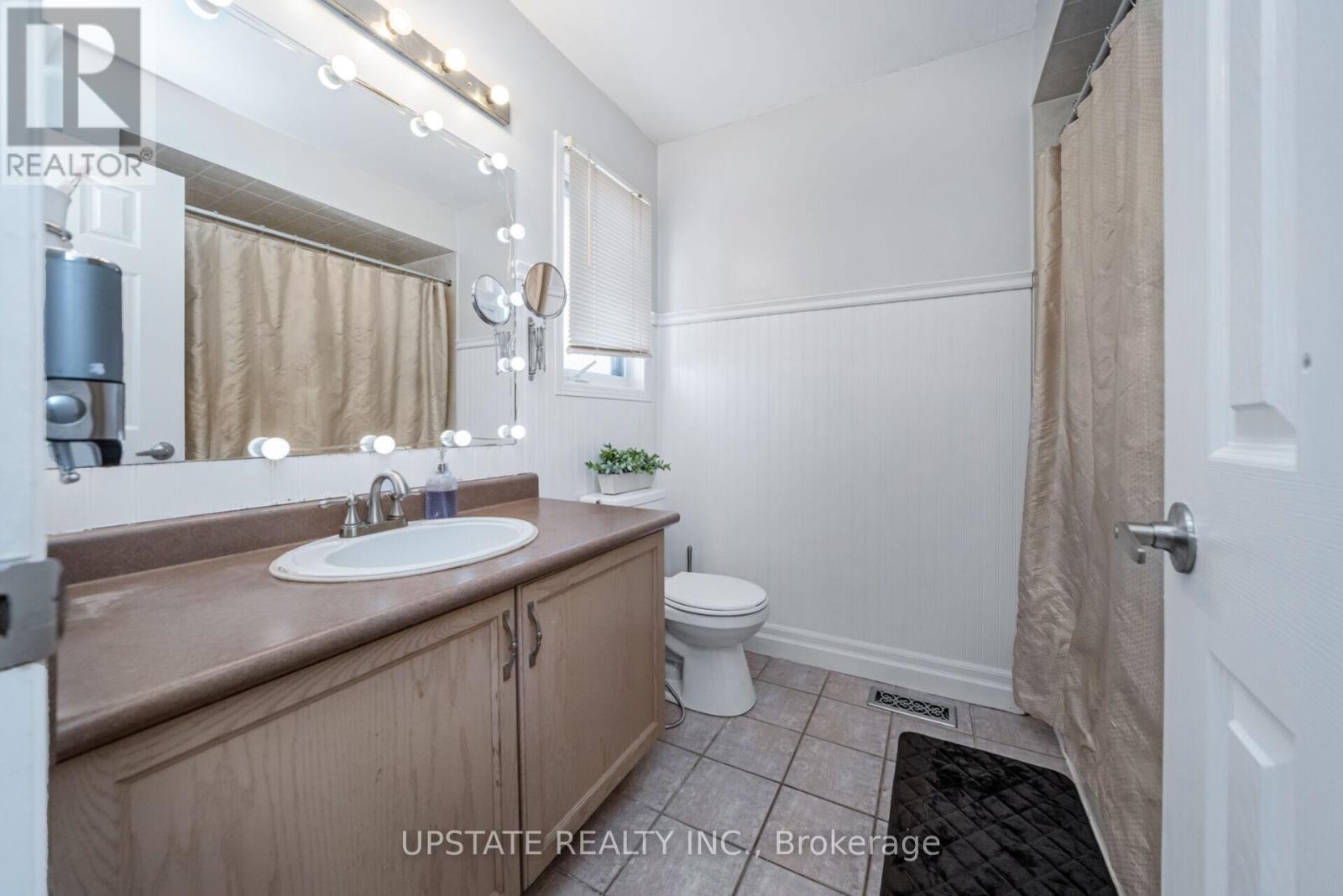 7311 Black Walnut Trail, Mississauga, Ontario  L5N 7M4 - Photo 23 - W12742746