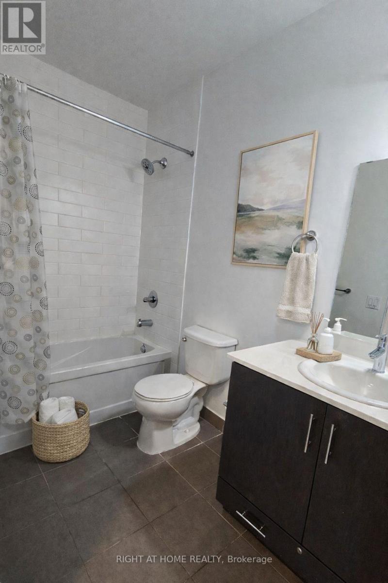 2306 - 360 Square One Drive, Mississauga, Ontario  L5B 0G7 - Photo 9 - W12742770