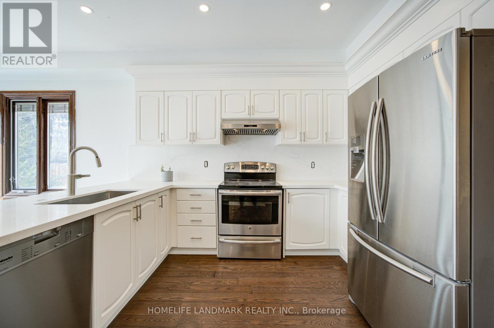 2198 Arbourview Drive, Oakville, Ontario  L6M 3N7 - Photo 10 - W12742810