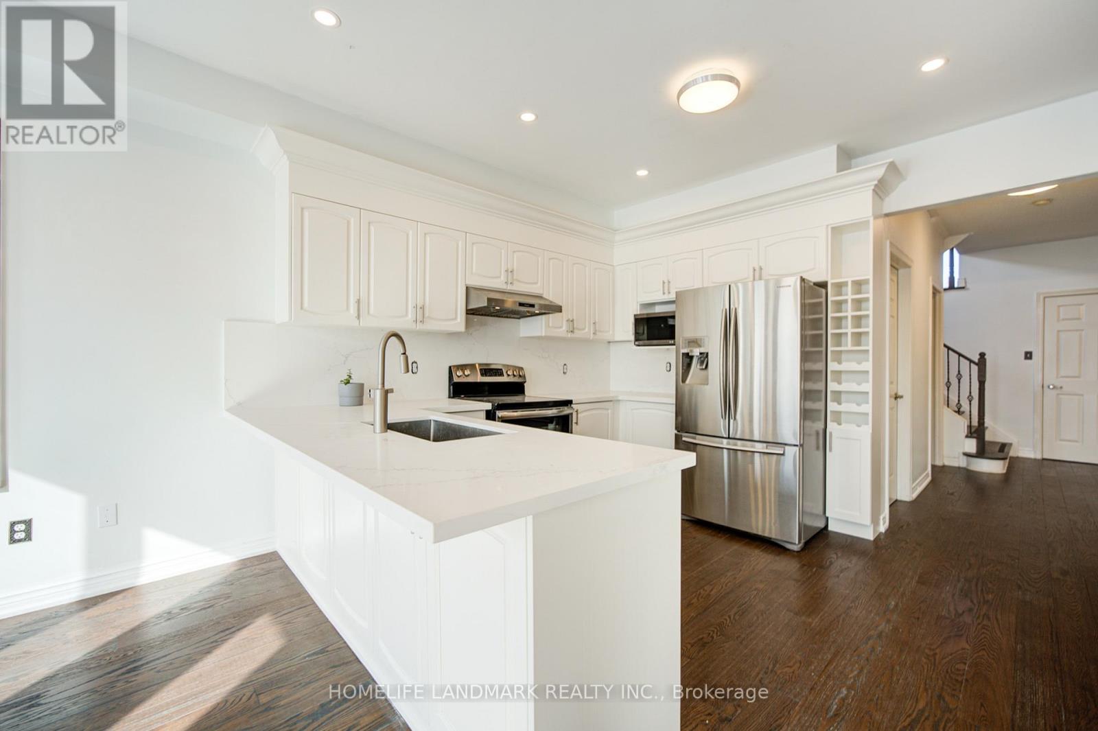 2198 Arbourview Drive, Oakville, Ontario  L6M 3N7 - Photo 12 - W12742810