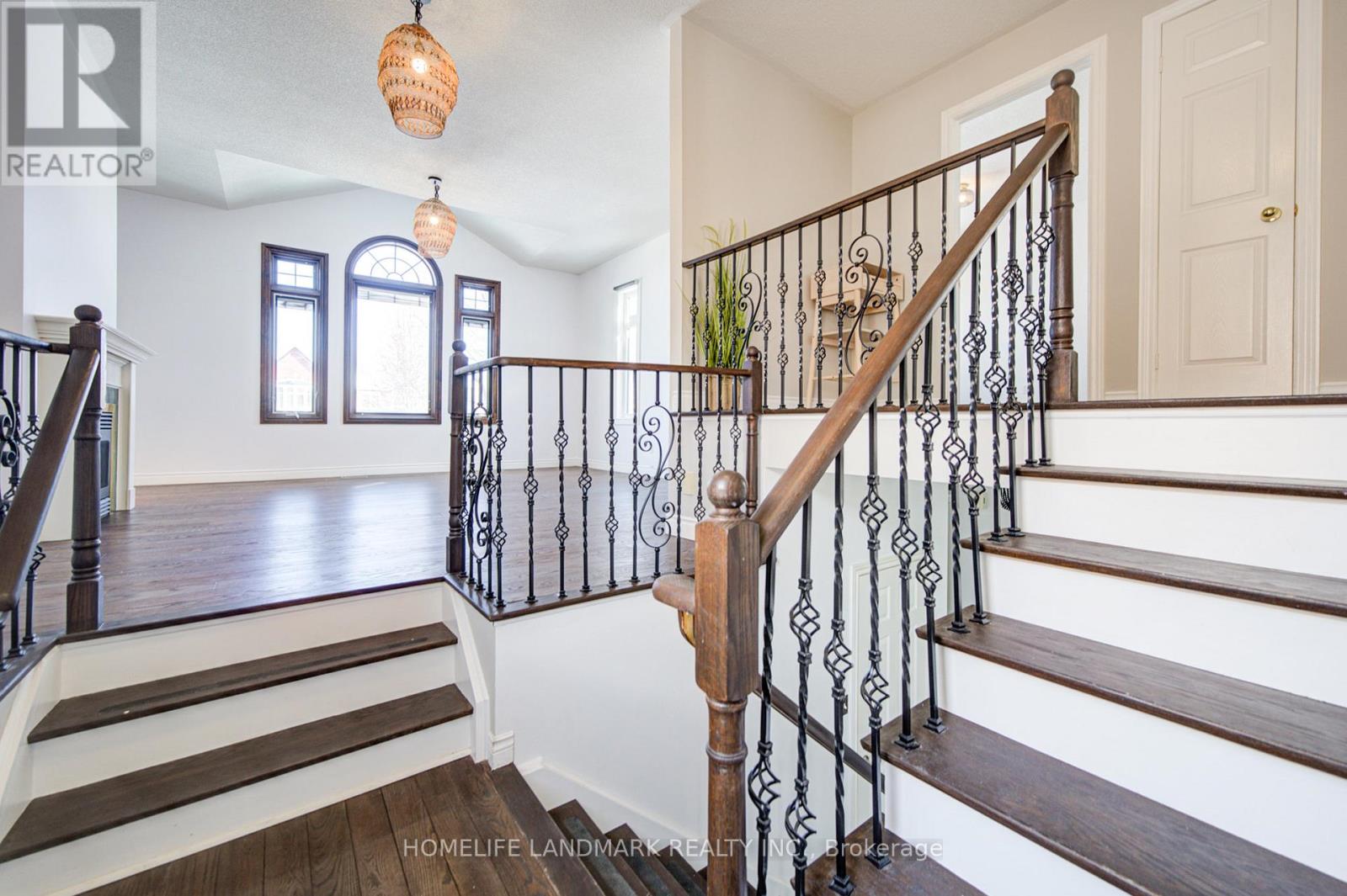 2198 Arbourview Drive, Oakville, Ontario  L6M 3N7 - Photo 18 - W12742810