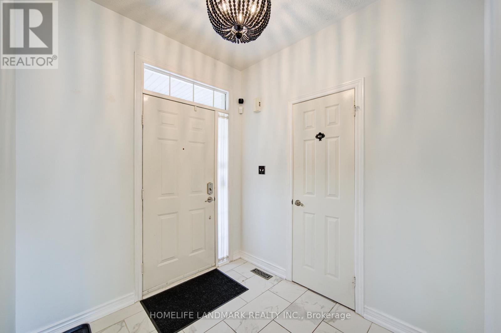 2198 Arbourview Drive, Oakville, Ontario  L6M 3N7 - Photo 2 - W12742810