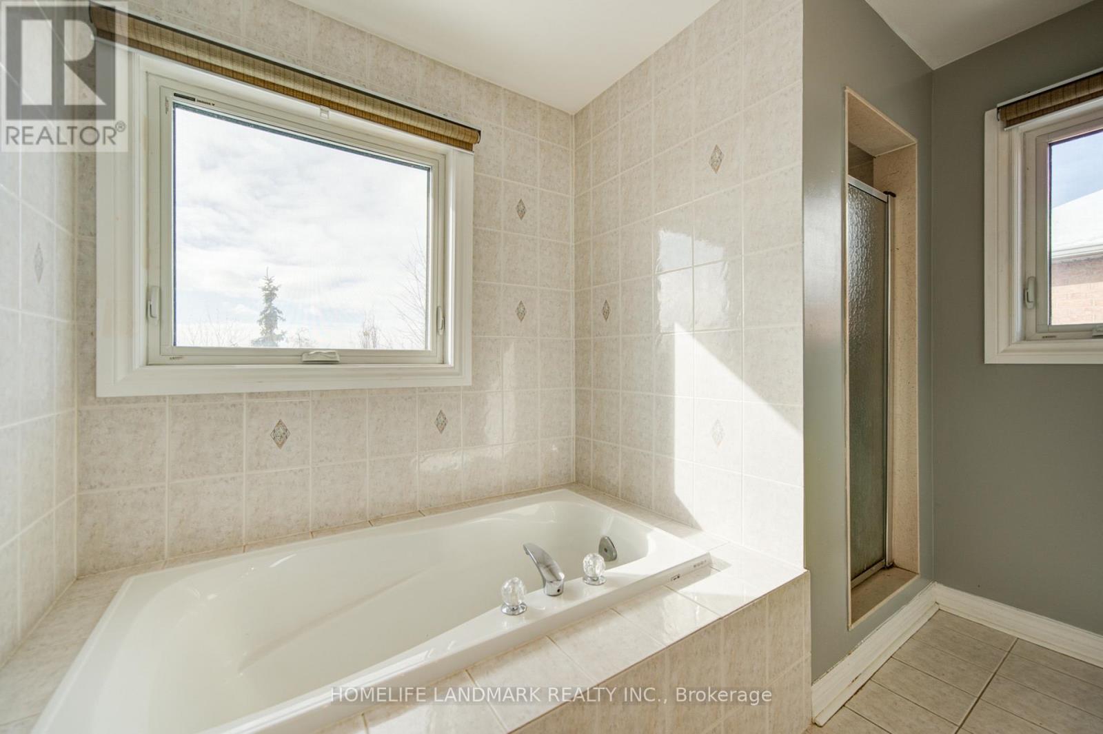 2198 Arbourview Drive, Oakville, Ontario  L6M 3N7 - Photo 33 - W12742810