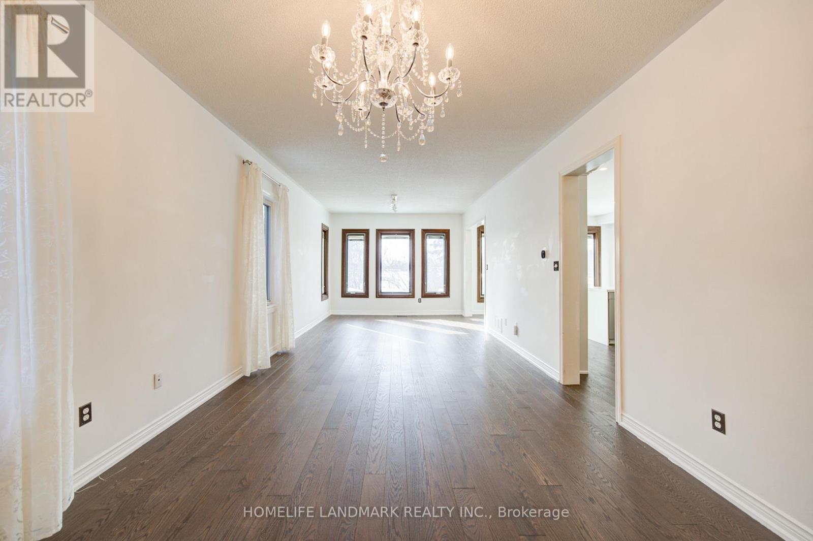 2198 Arbourview Drive, Oakville, Ontario  L6M 3N7 - Photo 7 - W12742810