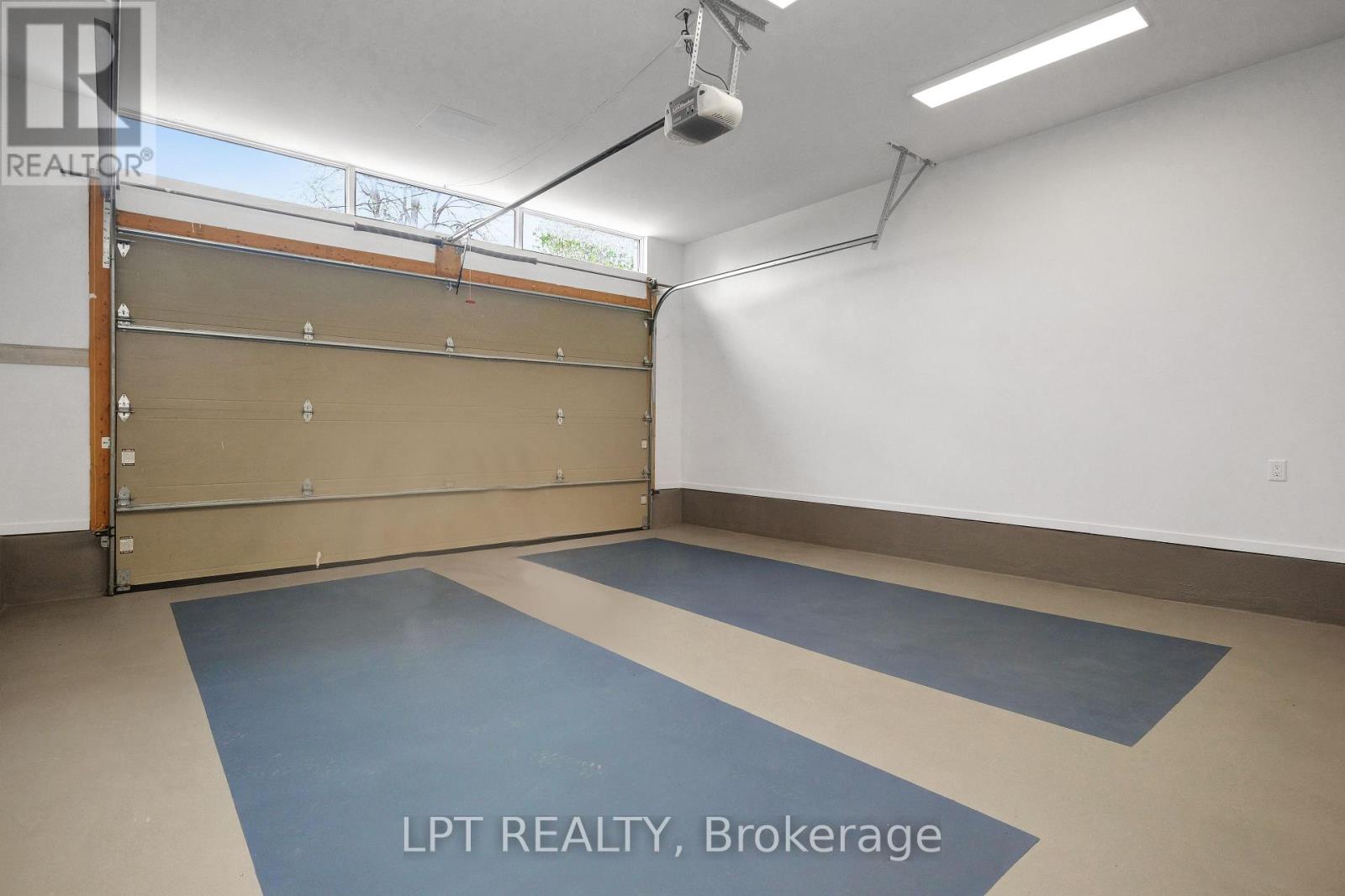 298 Crestview Road, Ottawa, Ontario  K1H 5G6 - Photo 47 - X12490874