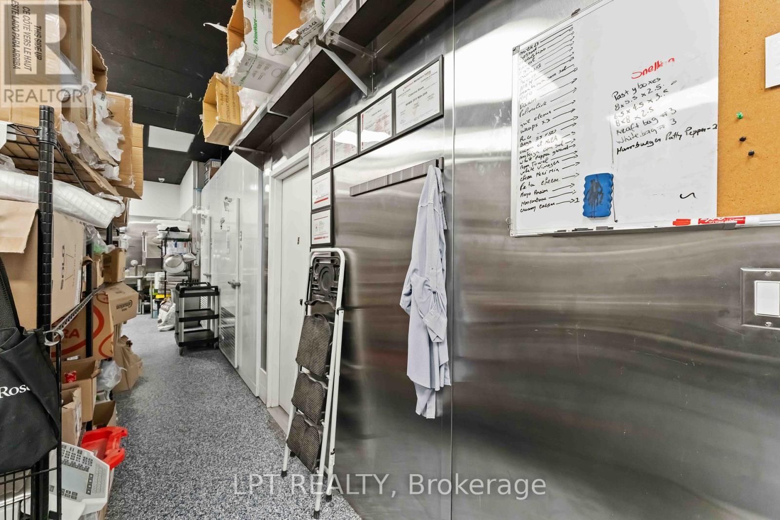 8 - 420 Hazeldean Run, Ottawa, Ontario  K2L 4B2 - Photo 24 - X12525468