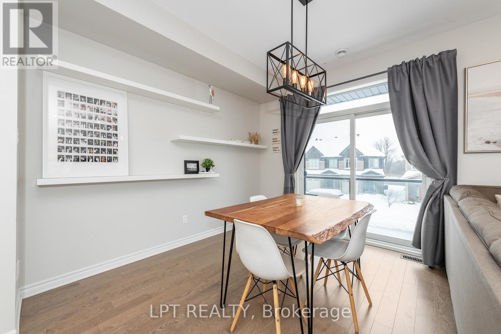 202 Hawkmere Way, Ottawa, Ontario  K1T 0R5 - Photo 13 - X12735372