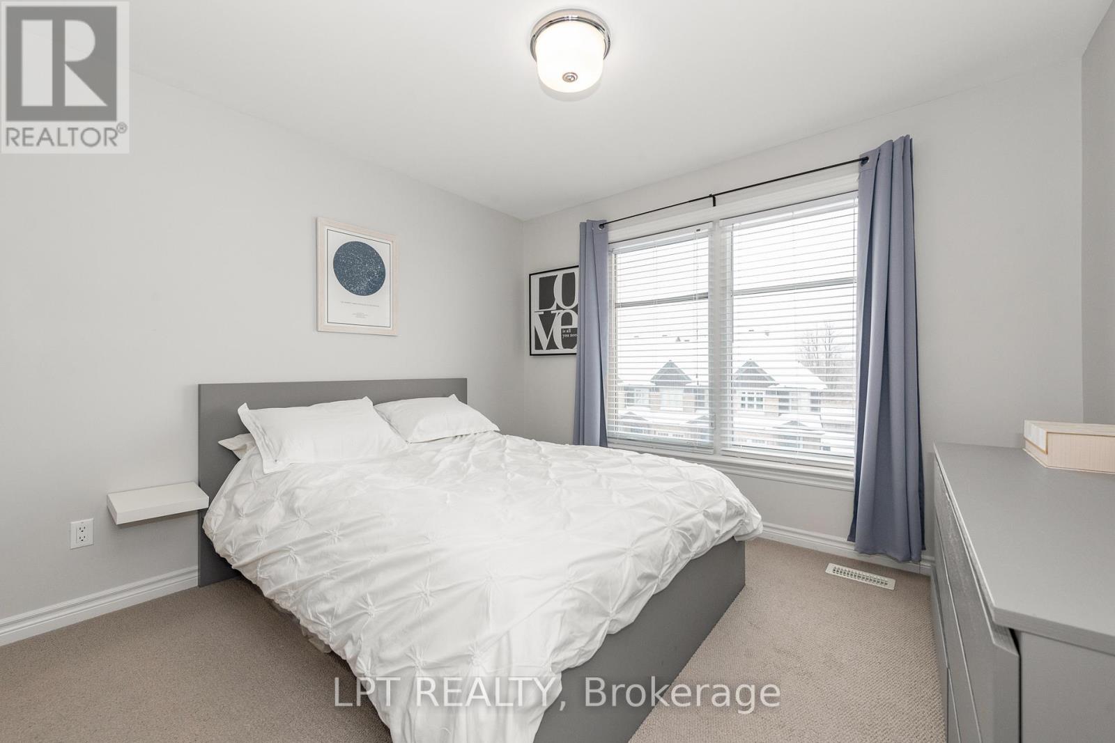 202 Hawkmere Way, Ottawa, Ontario  K1T 0R5 - Photo 20 - X12735372