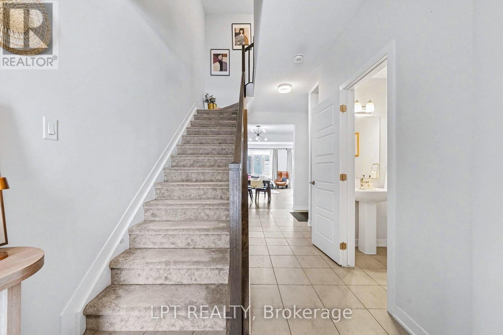 2485 Watercolours Way, Ottawa, Ontario  K1S 5N4 - Photo 5 - X12730524