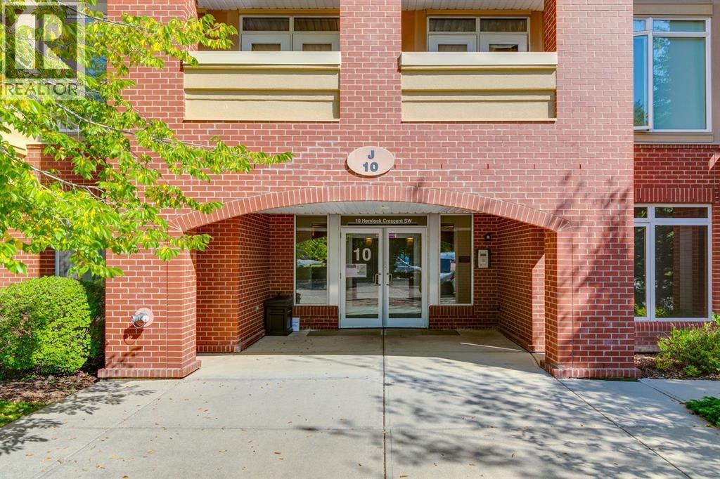 304, 10 Hemlock Crescent Sw, Calgary, Alberta  T3C 2Z1 - Photo 2 - A2251970