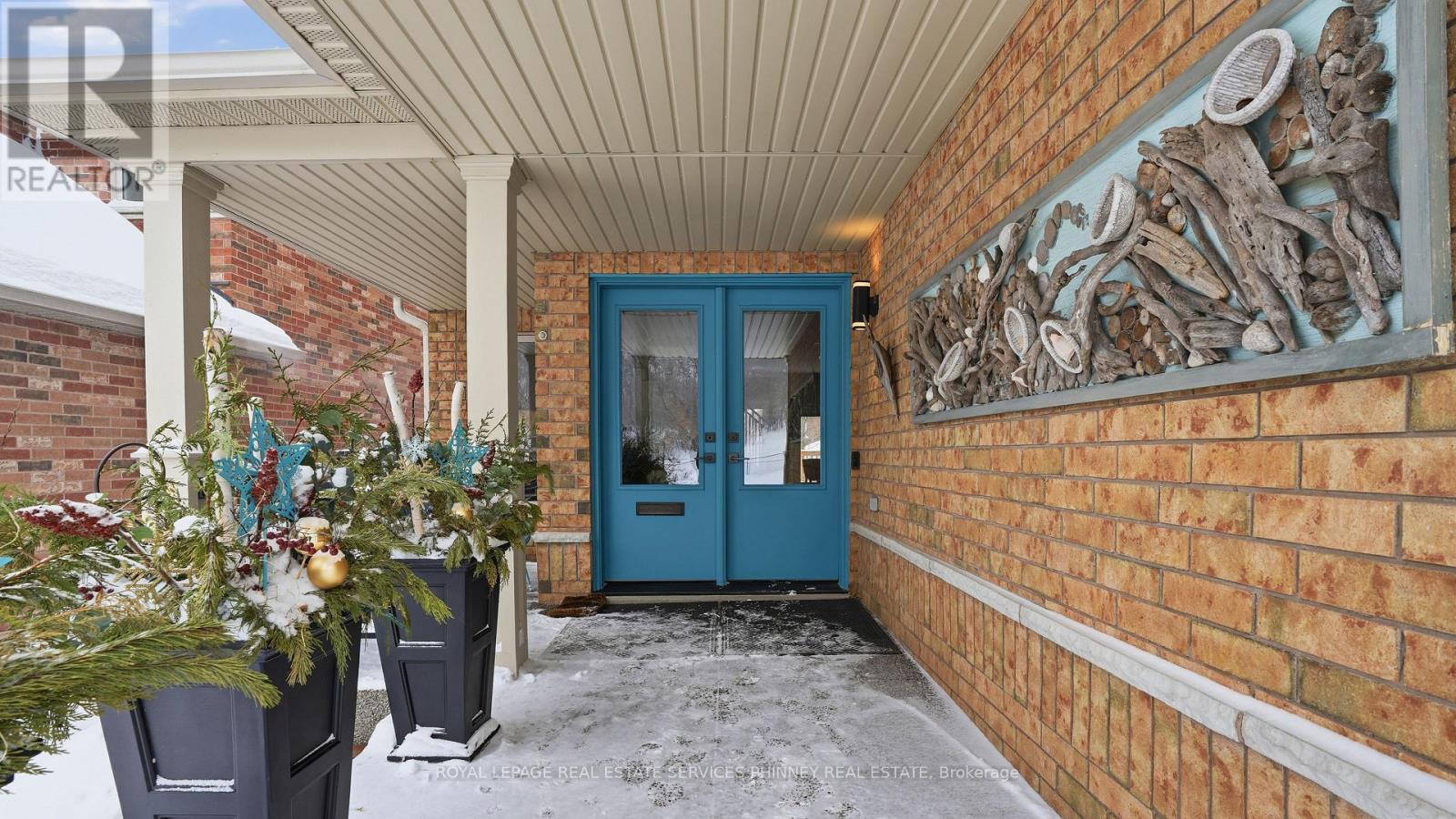 47 Livingstone Drive, Hamilton, Ontario  L9H 7S4 - Photo 2 - X12742690