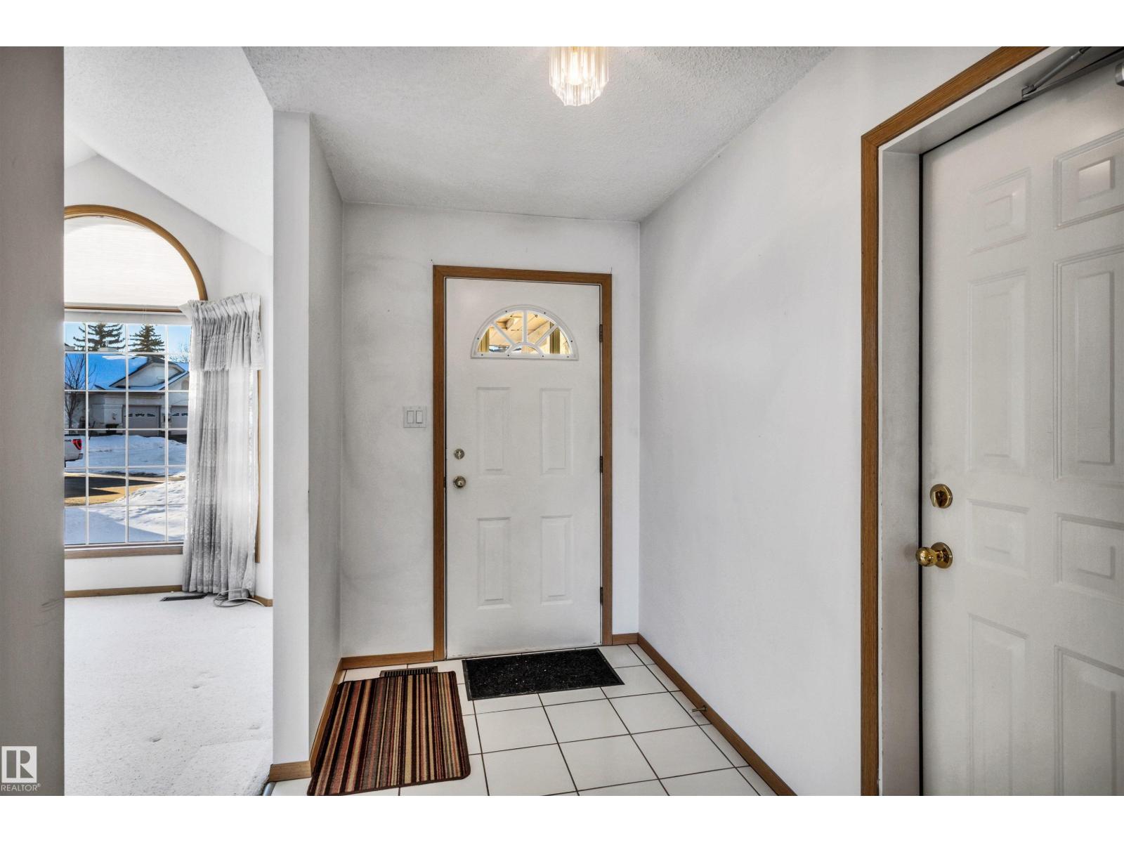 #36 303 Twin Brooks Dr Nw, Edmonton, Alberta  T6J 6V3 - Photo 2 - E4471287