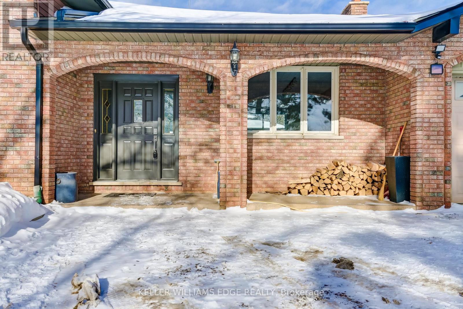 380 Kirk Road, Hamilton, Ontario  L0R 1C0 - Photo 2 - X12742696