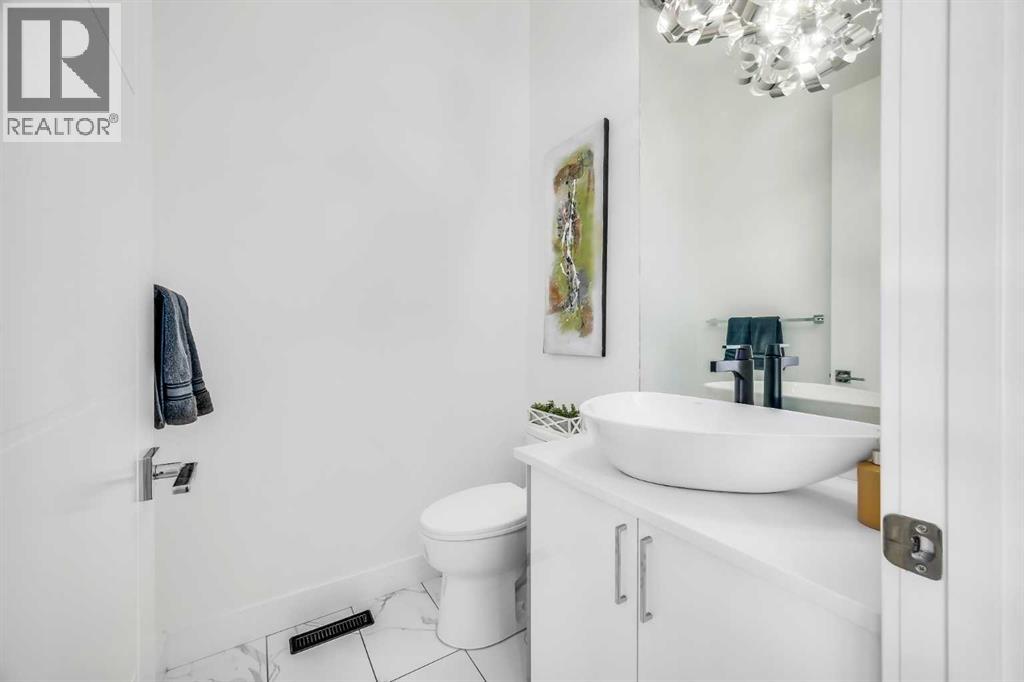 2415 25 Avenue Nw, Calgary, Alberta  T2M 2C6 - Photo 14 - A2280146