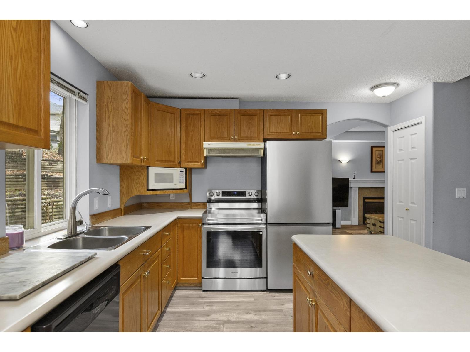 7800 Deerfield Street, Mission, British Columbia  V2V 5X3 - Photo 9 - R3084759