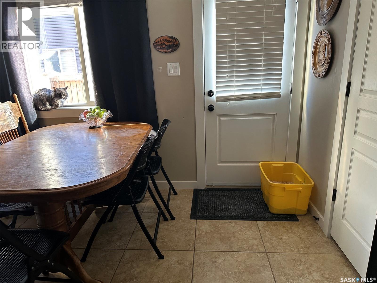 18 880 5th Street, Weyburn, Saskatchewan  S4H 1A4 - Photo 10 - SK027687