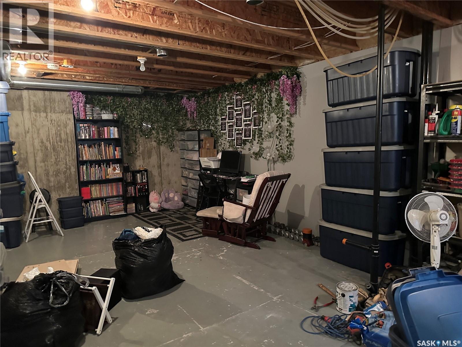 18 880 5th Street, Weyburn, Saskatchewan  S4H 1A4 - Photo 23 - SK027687