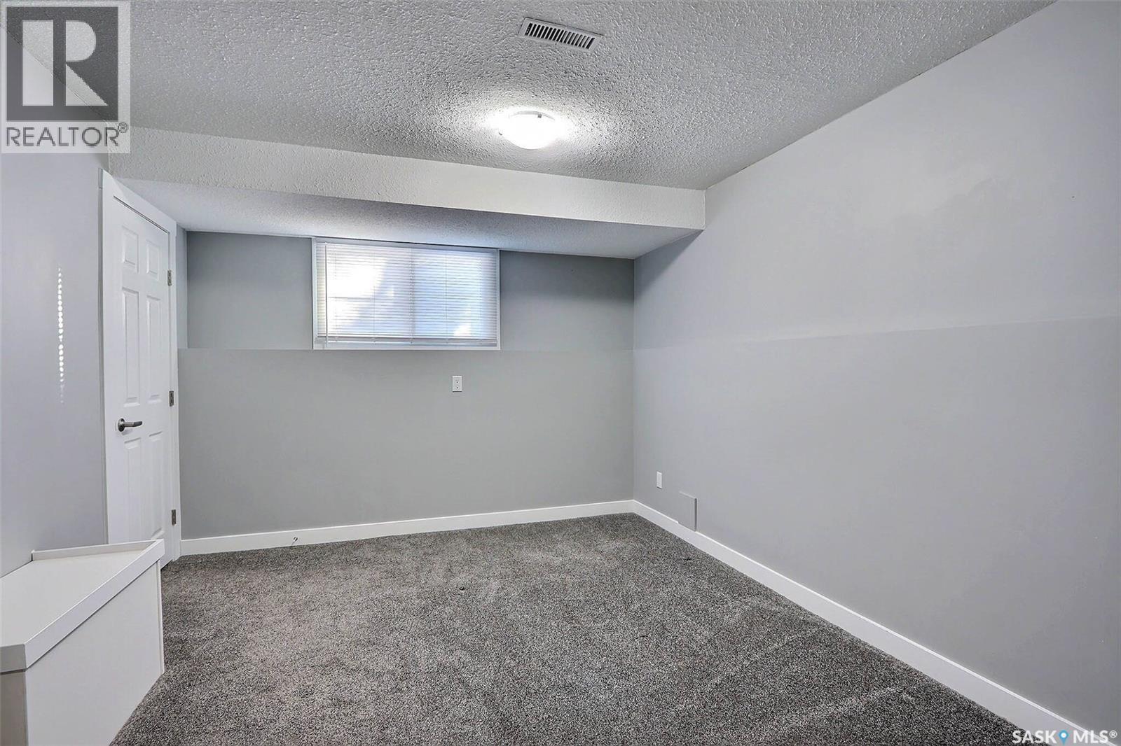 1355 Lacroix Crescent, Prince Albert, Saskatchewan  S6V 6R2 - Photo 14 - SK027681