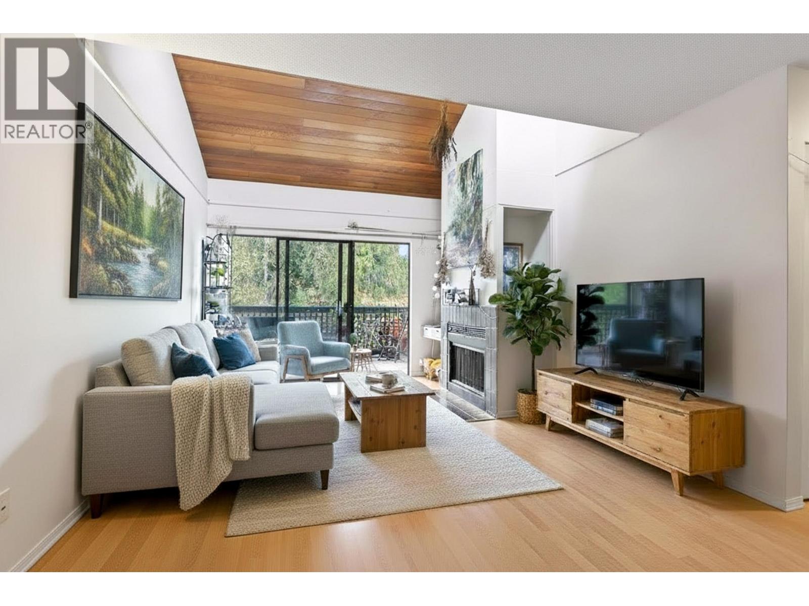 303 1195 Pipeline Road, Coquitlam, British Columbia  V3B 6J5 - Photo 3 - R3078484