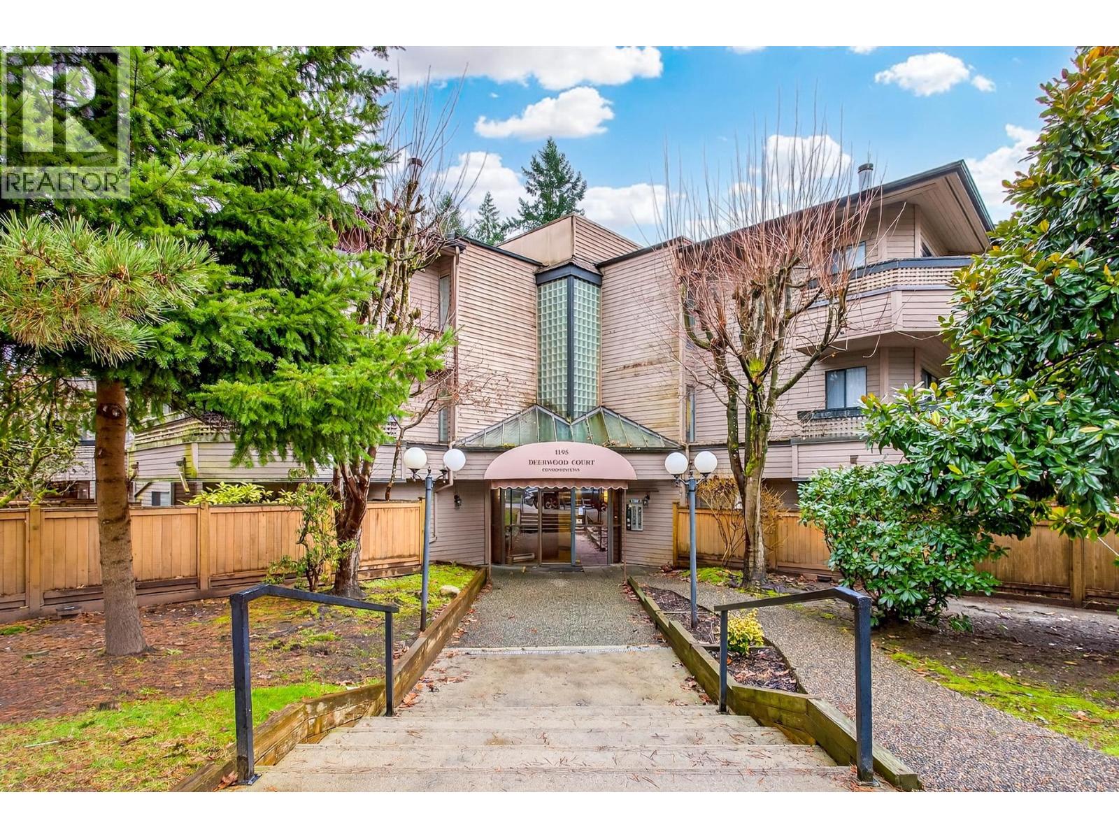 303 1195 Pipeline Road, Coquitlam, British Columbia  V3B 6J5 - Photo 2 - R3078484