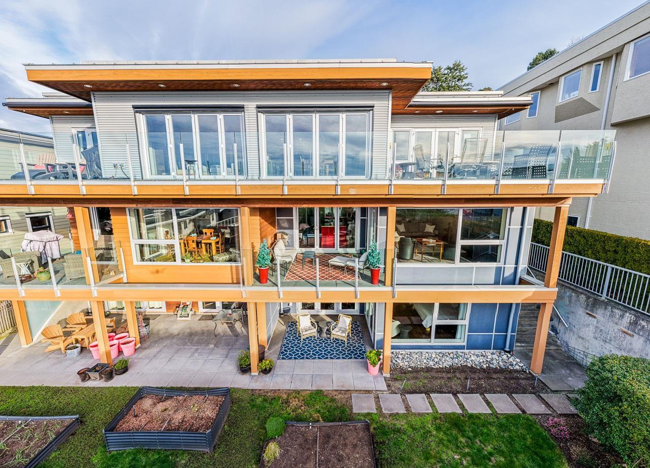 14976 BEACHVIEW AVENUE, White Rock, British Columbia