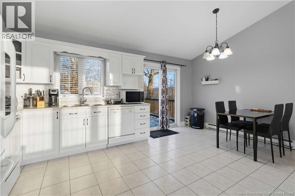 331 Thomas Street, Dieppe, New Brunswick  E1A 2C3 - Photo 12 - NB132521