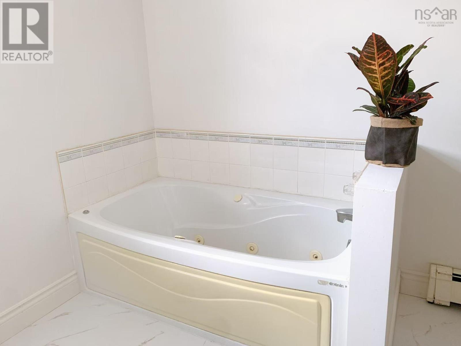 47 Nottingham Street, Bedford, Nova Scotia  B4A 3A8 - Photo 33 - 202601177