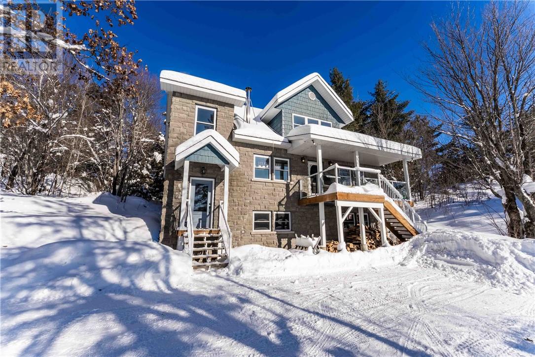 1168 West Bay, Capreol, Ontario  P0M 1H0 - Photo 2 - 2126220