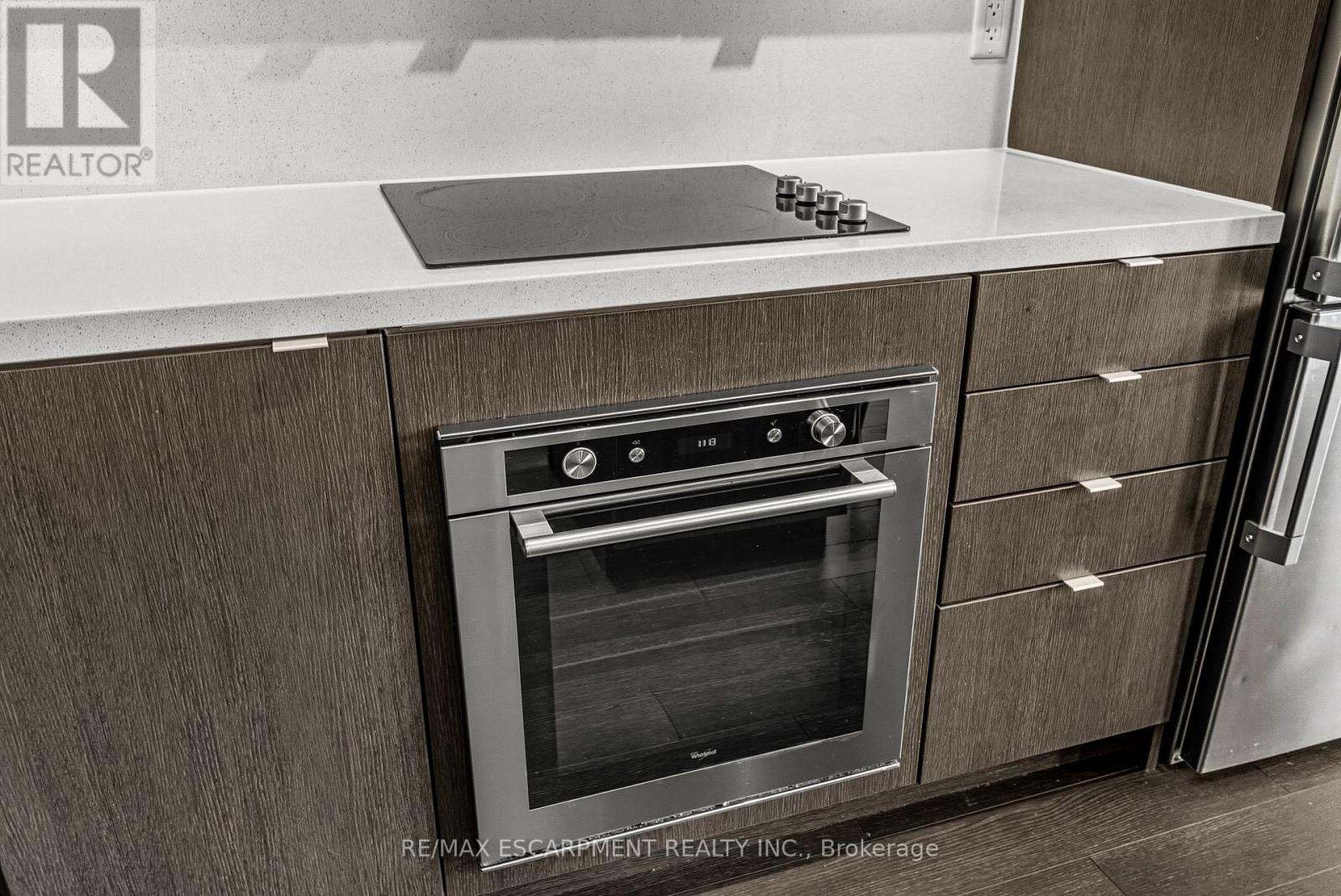 D515 - 5220 Dundas Street, Burlington, Ontario  L7L 0J4 - Photo 9 - W12742642