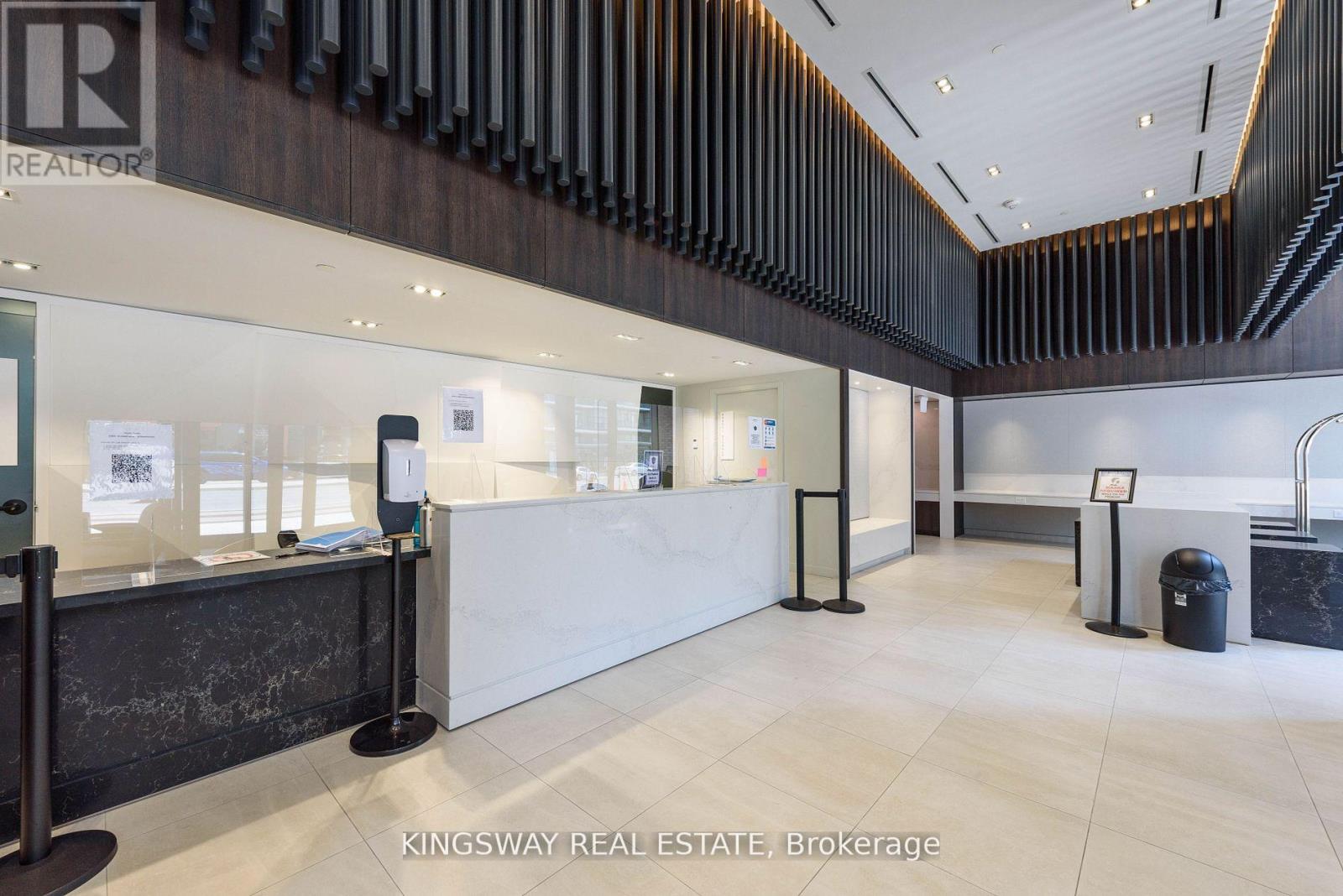 2803 - 4065 Confederation Parkway, Mississauga, Ontario  L5B 0L4 - Photo 5 - W12741650