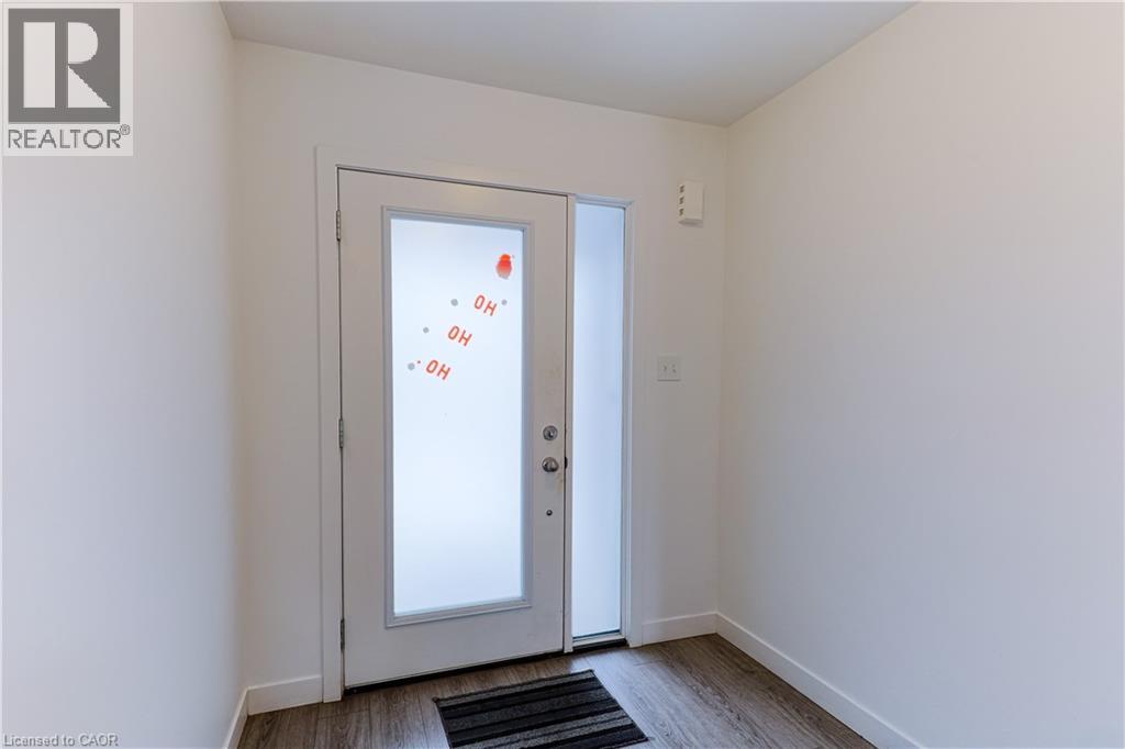 105 Pony Way, Kitchener, Ontario  N2R 0R8 - Photo 2 - 40801772