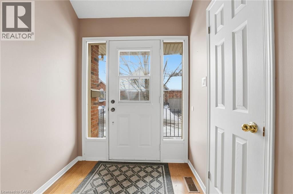 88 Pirie Drive Unit# 5, Dundas, Ontario  L9H 6Y9 - Photo 5 - 40801125