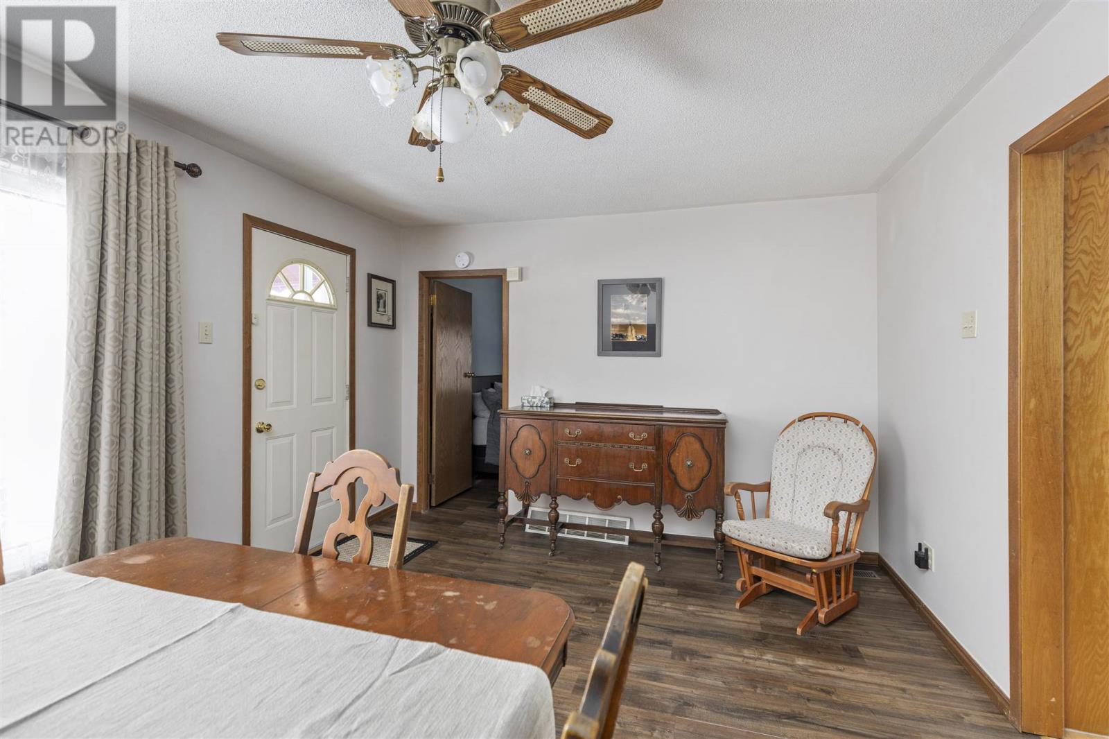 409 Third Ave, Sault Ste. Marie, Ontario P6C 4M3 - Photo 4 - SM260083